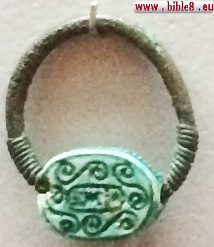 Ring der Pharao Aminhotep II (regierte 1428-1397 v. Chr.) So konnte der Ring aussehen, welcher der Pharao zu Joseph als Zeichen der Macht gegeben hat..